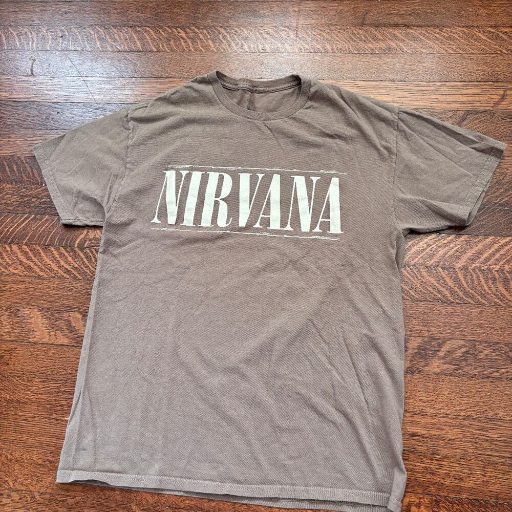 Nirvana Band Tee Men’s Medium Brown Graphic Smiley Face T-Shirt